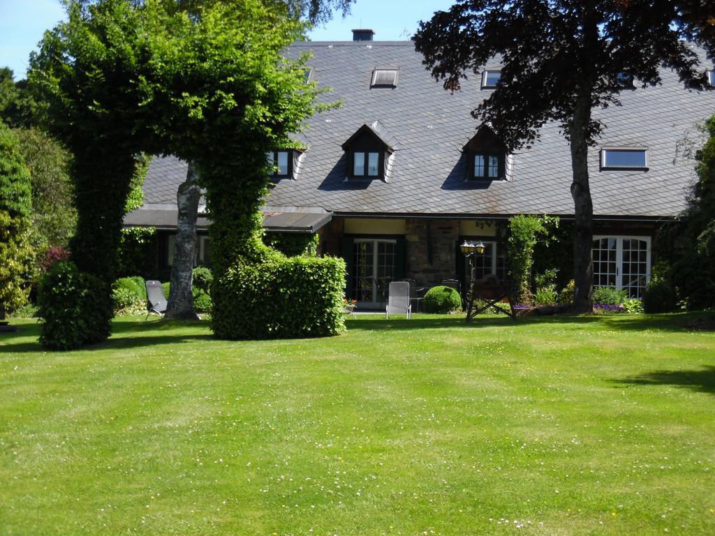 Cozy Cottage In Malmedy With Large Garden エクステリア 写真
