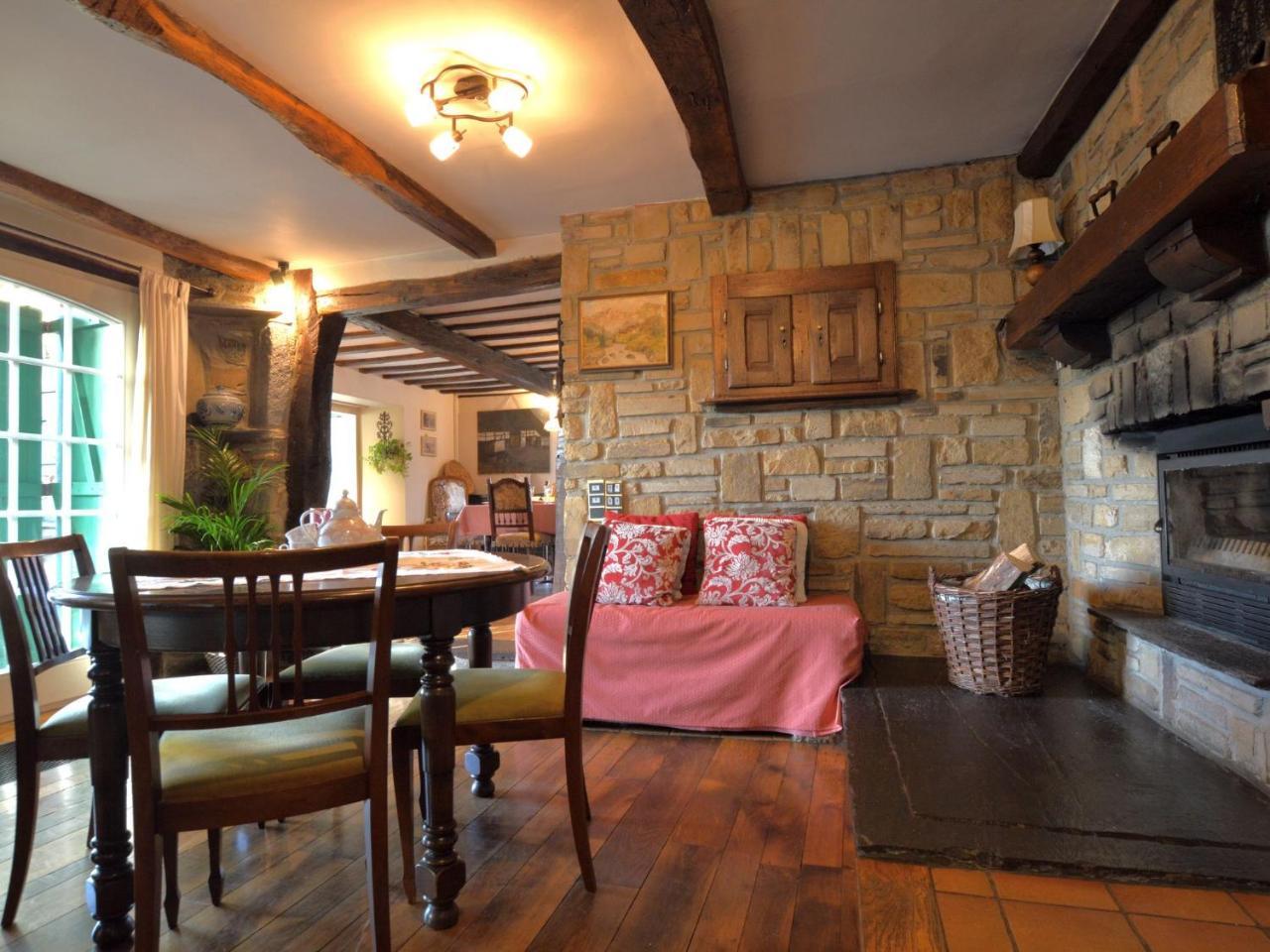 Cozy Cottage In Malmedy With Large Garden エクステリア 写真
